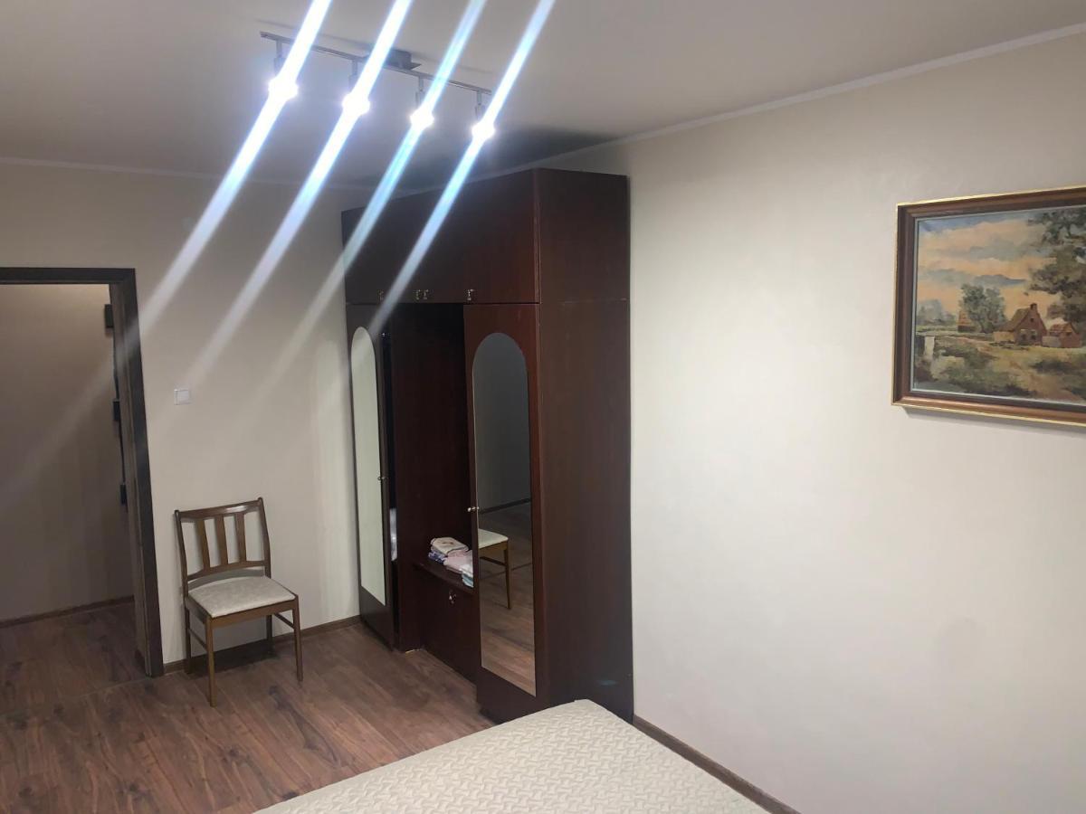 K76 - Very Nice 2-Bedrooms Apartment -2 Big Beds-1 Single Bed Ταρτού Εξωτερικό φωτογραφία